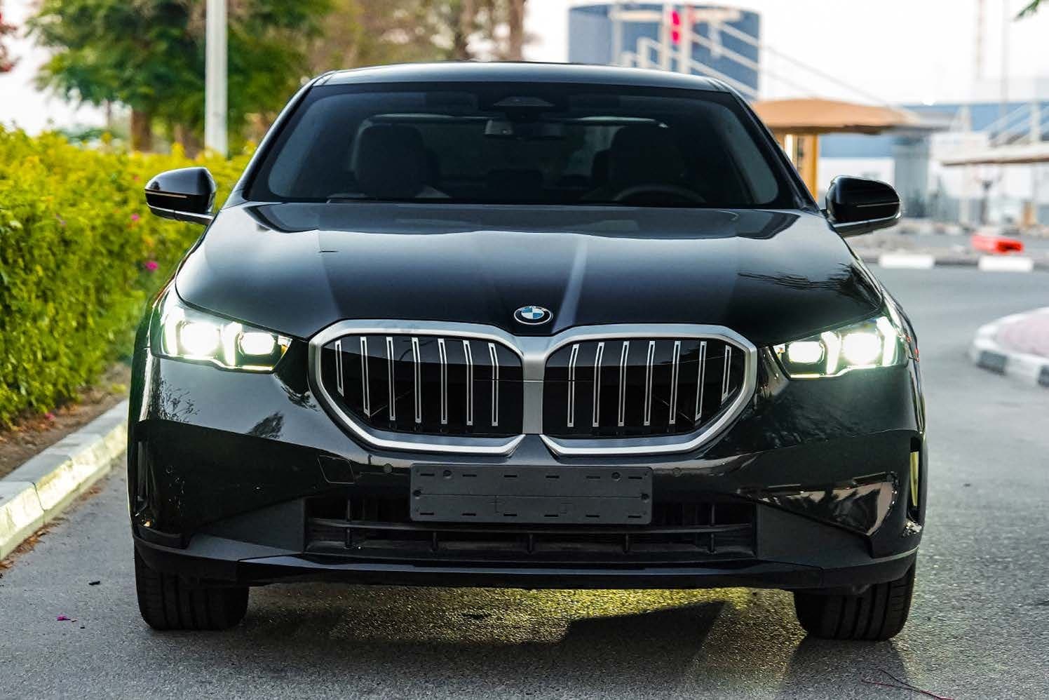 بي إم دبليو 530i (٢٠٢٦) — 1