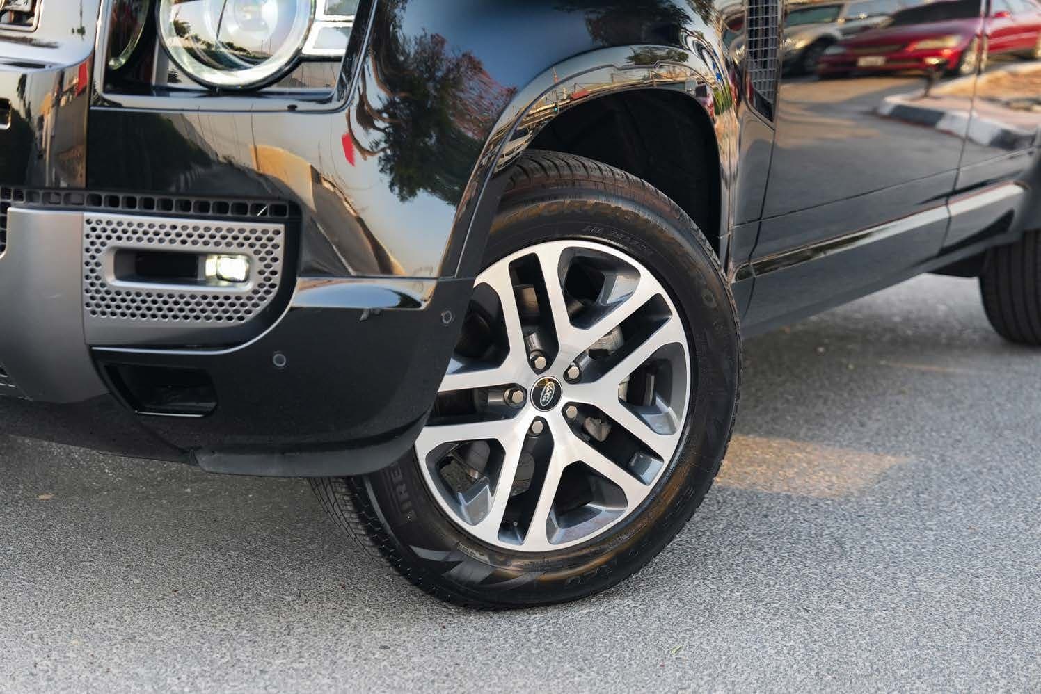 Defender 110 P300 (2024) — 4