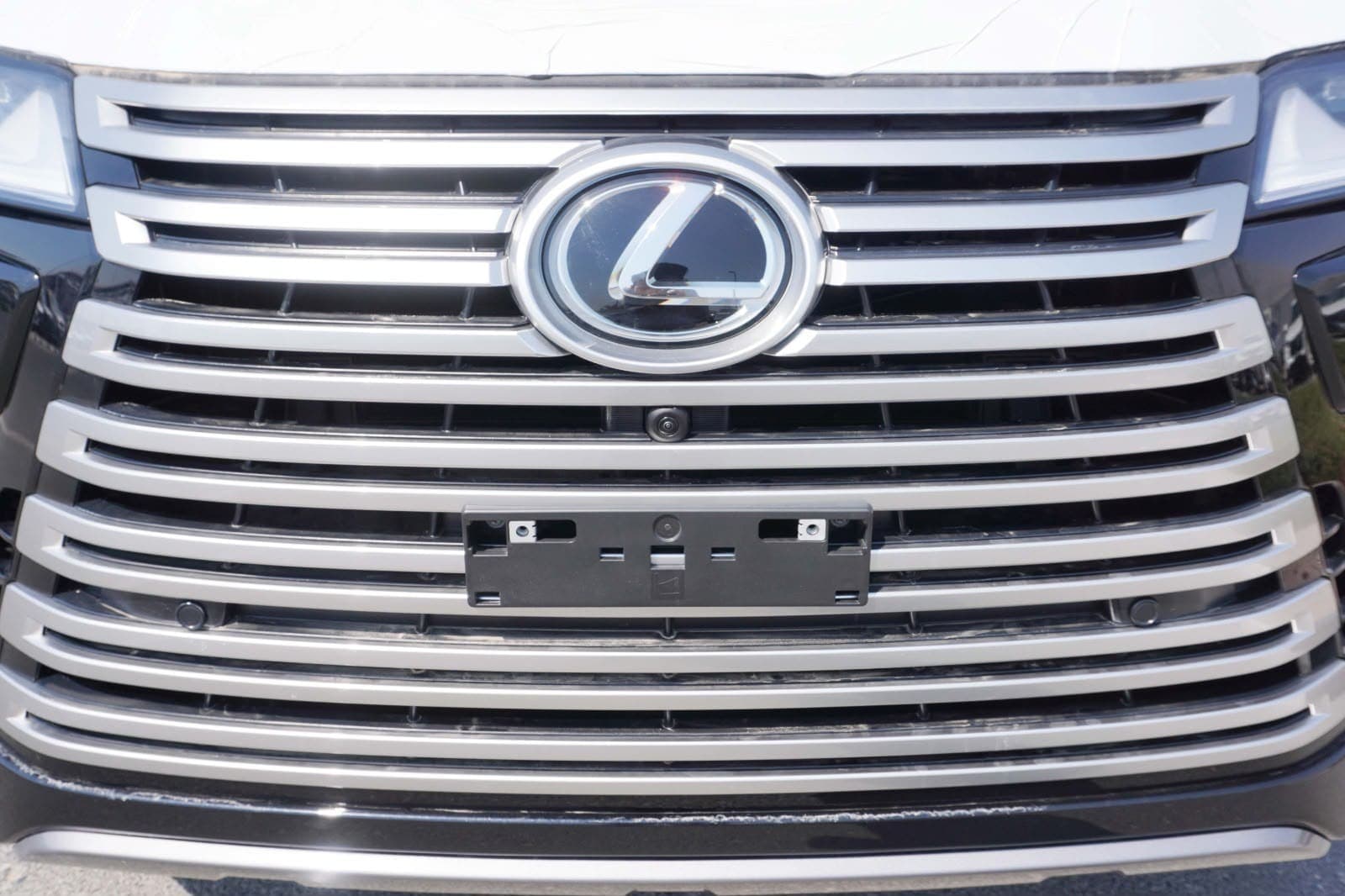 Lexus LX 600 (7 Seats) — 1