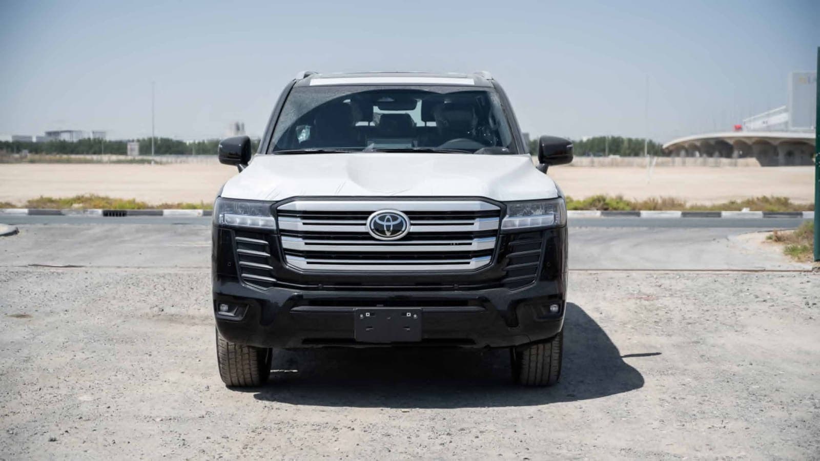 لاندكروزر 300 GXR ٤.٠ل — 2